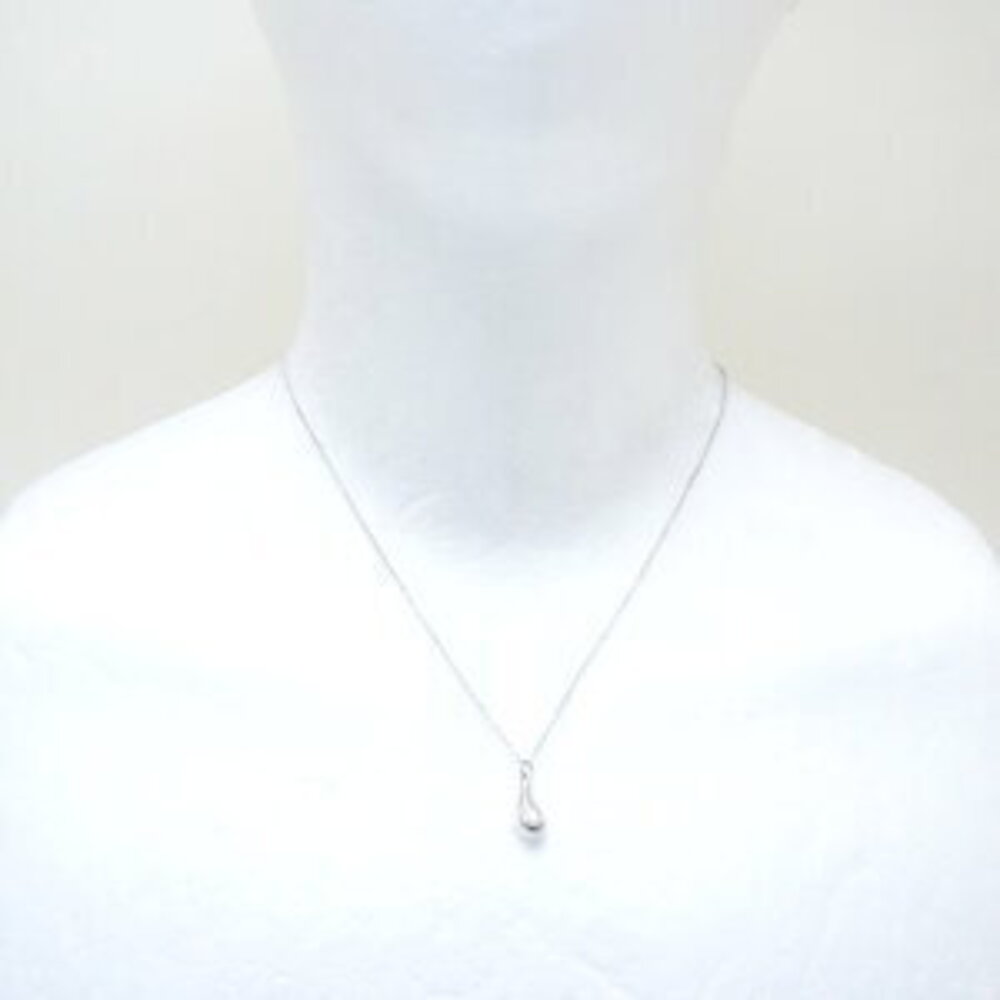 TIFFANY Co Elsa Peretti Teardrop Necklace Sterling Silver